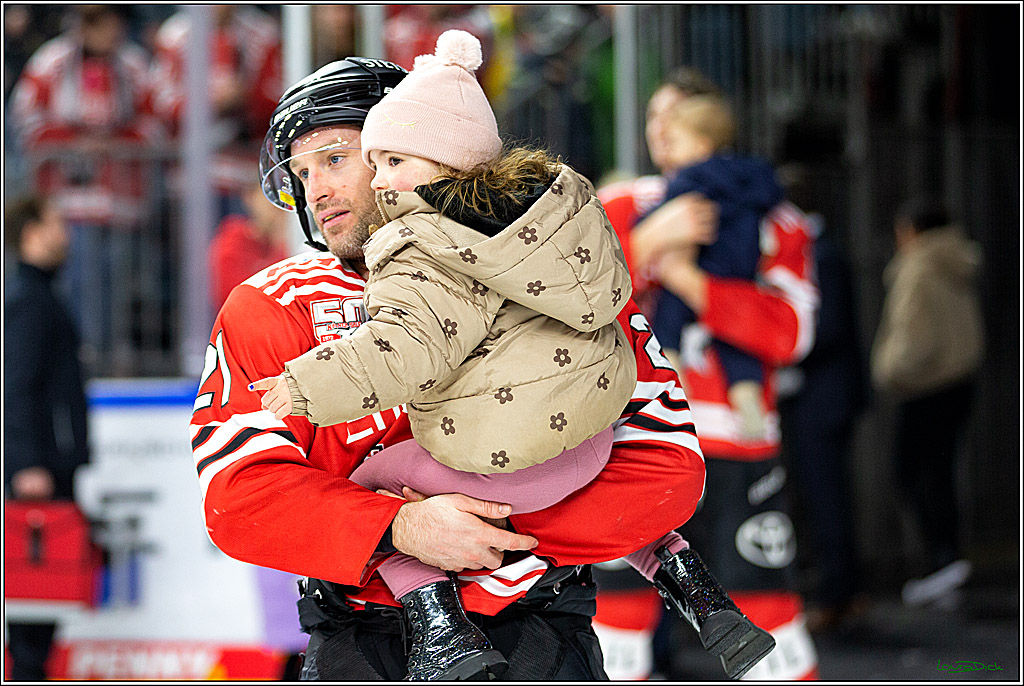 PENNY DEL; Koelner Haie- Loewen Frankfurt; Koeln, 18.12.2022
